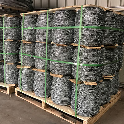 Barbed wire pallet